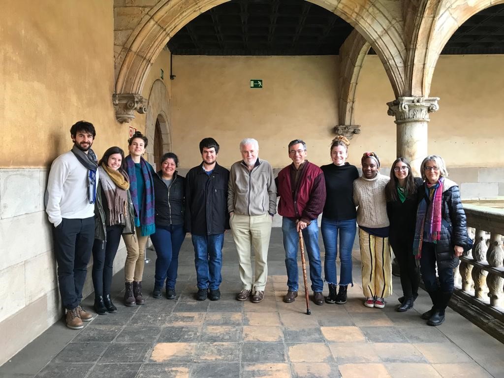 The students, with Vincenzo Ferrari.