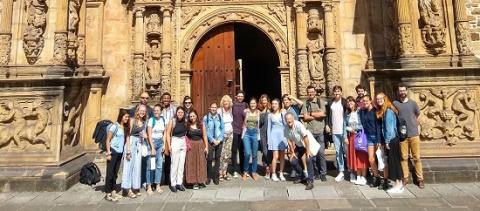 Con los estudiantes del Máster del IISJ y sus profesores.